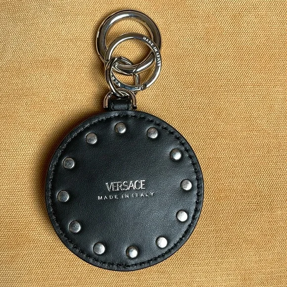 NWT VERSACE LA MEDUSA LOGO BLACK LEATHER STUDDED BAG CHARM KEY CHAIN - Picture 8 of 14
